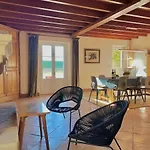 Chateau Jean De Pey, Veritable Havre De Paix * Gironde
